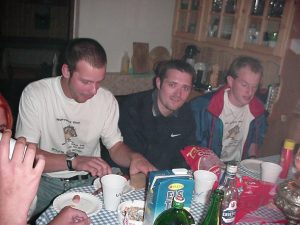 alm9907_08_klein.jpg (17035 Byte)