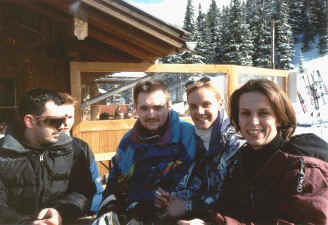 2000-012_Haus_kl.jpg (34030 Byte)