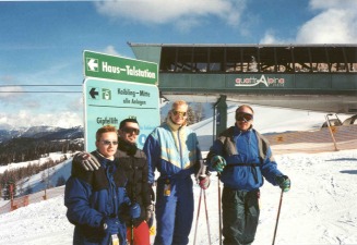 2000-013_Haus_kl.jpg (30257 Byte)