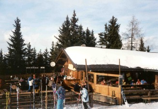 2000-014_Haus_kl.jpg (32118 Byte)