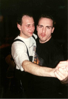 2000-040_Haus_kl.jpg (18379 Byte)