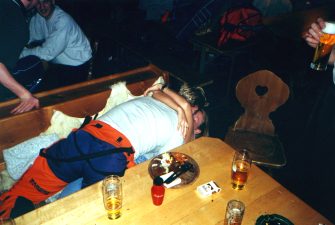 2000-079_Haus_kl.jpg (17629 Byte)