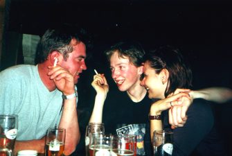 2000-099_Haus_kl.jpg (16195 Byte)