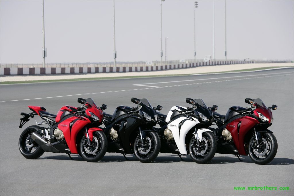 CBR1000RRym08_031.JPG